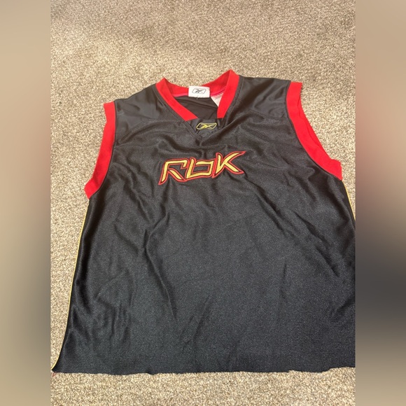 Reebok Tops - Reebok Black and Red Jersey Top XL Cropped